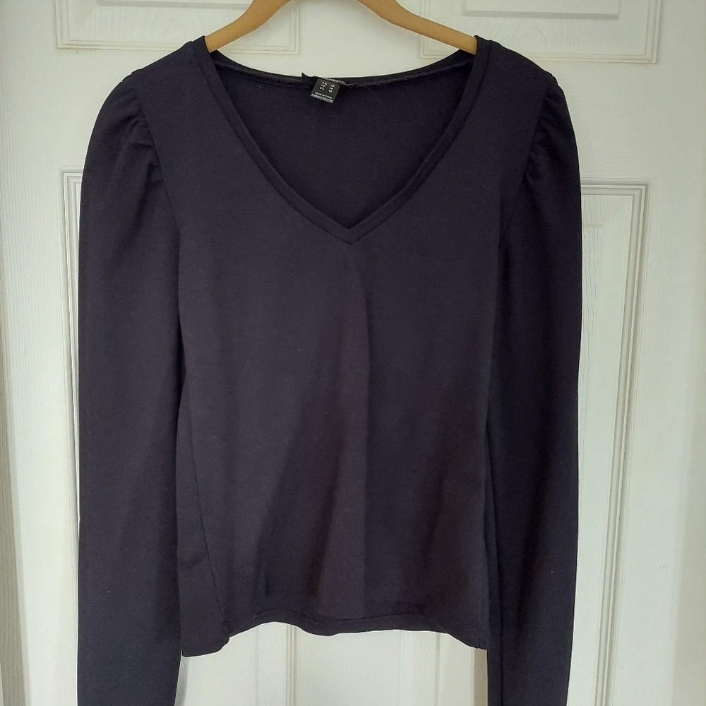 V Neck Shirt With Puffy Sleeves